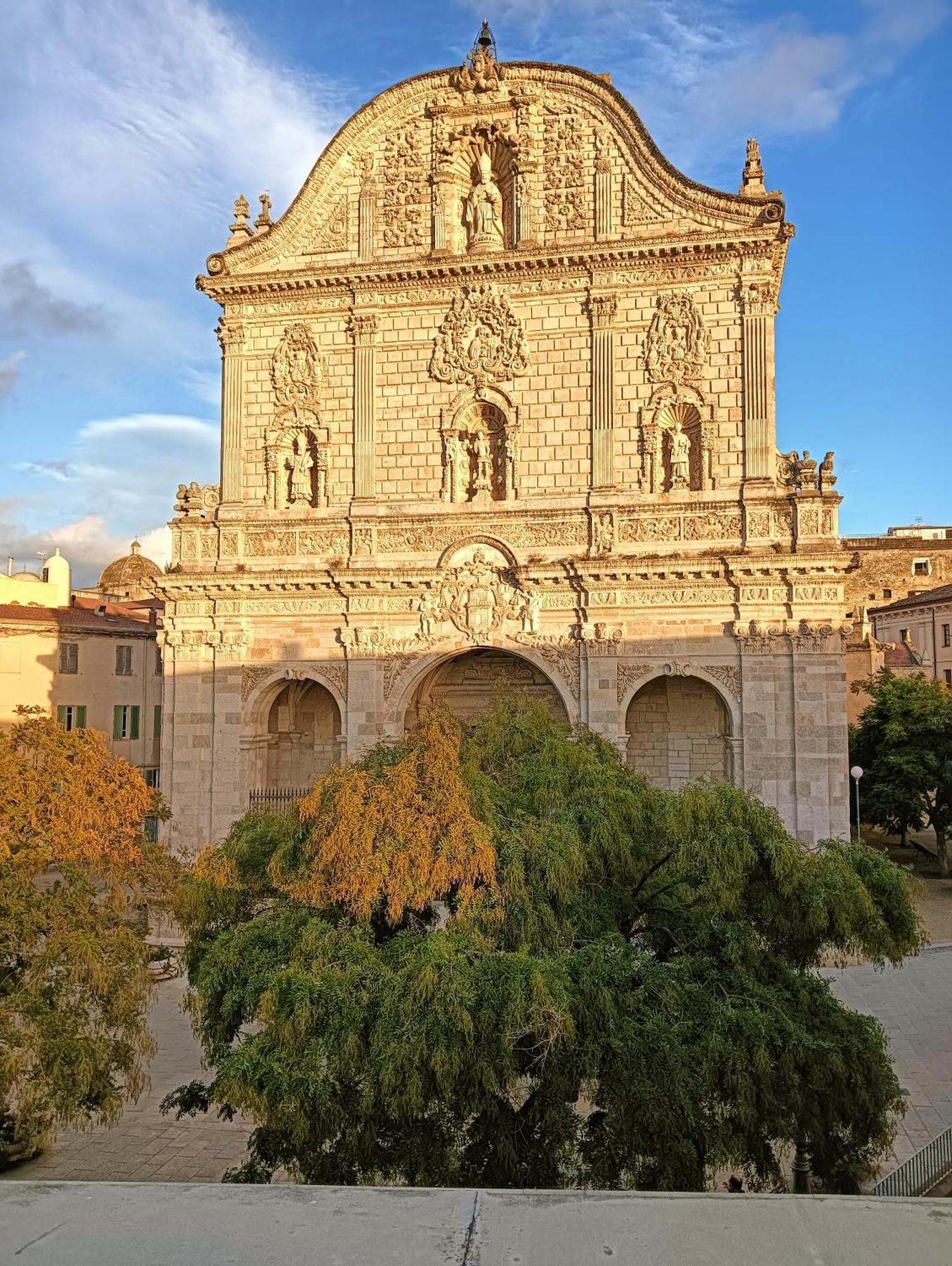 La Cattedrale Hotel Sassari Bagian luar foto
